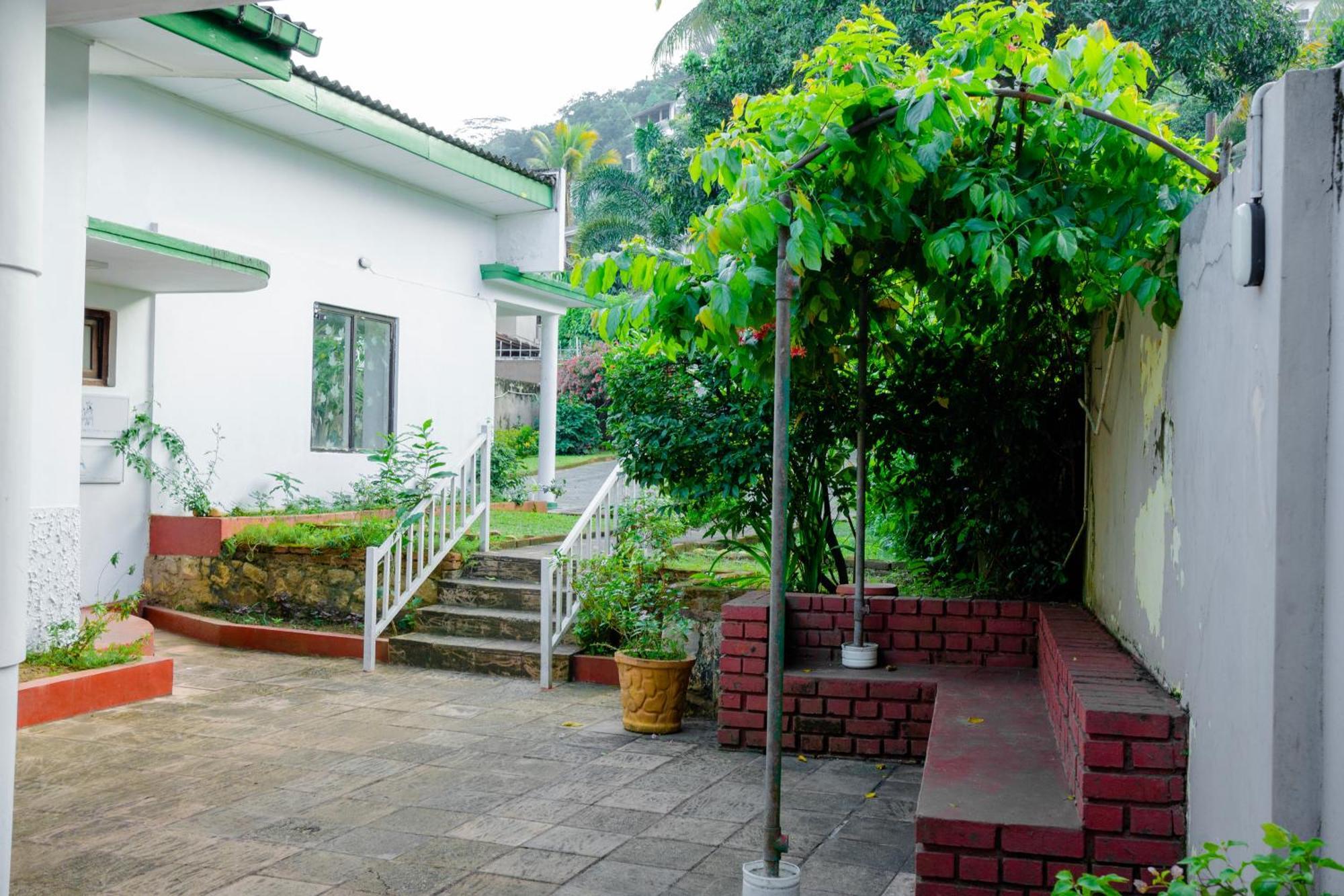 Kandy Boutique Villa By Fortuna Bungalows Buitenkant foto