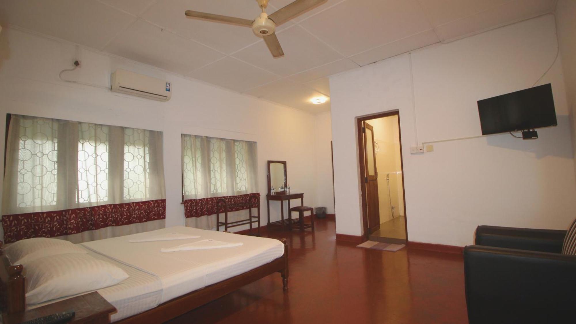 Kandy Boutique Villa By Fortuna Bungalows Buitenkant foto
